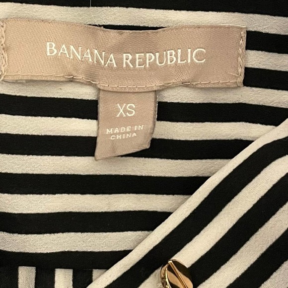 Banana Republic Striped Professiobal Button Down Blouse Sz XS - Picture 5 of 8
